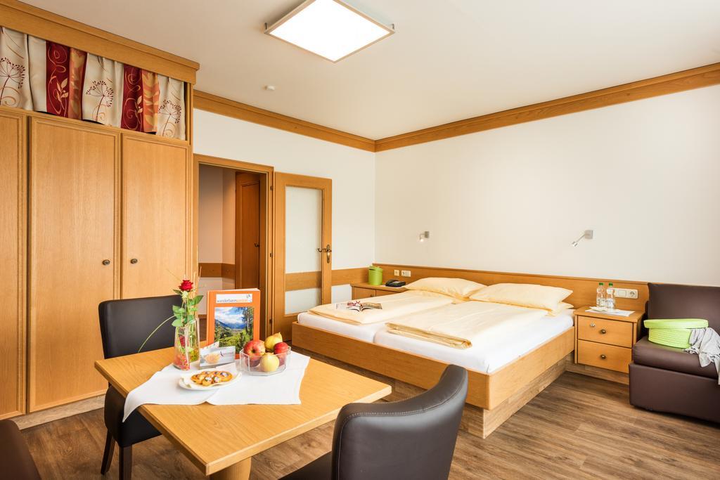 Hotel Alpenhof - New Sauna Area Bad Hofgastein Room photo